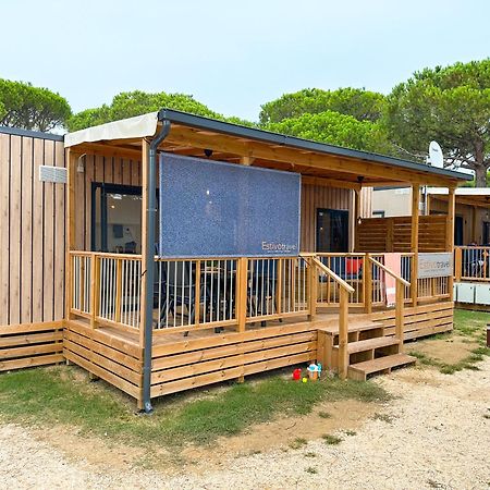 Estivo Premium Deluxe Mobile Homes On Camping Malibu Beach ليدو دي يسولو المظهر الخارجي الصورة