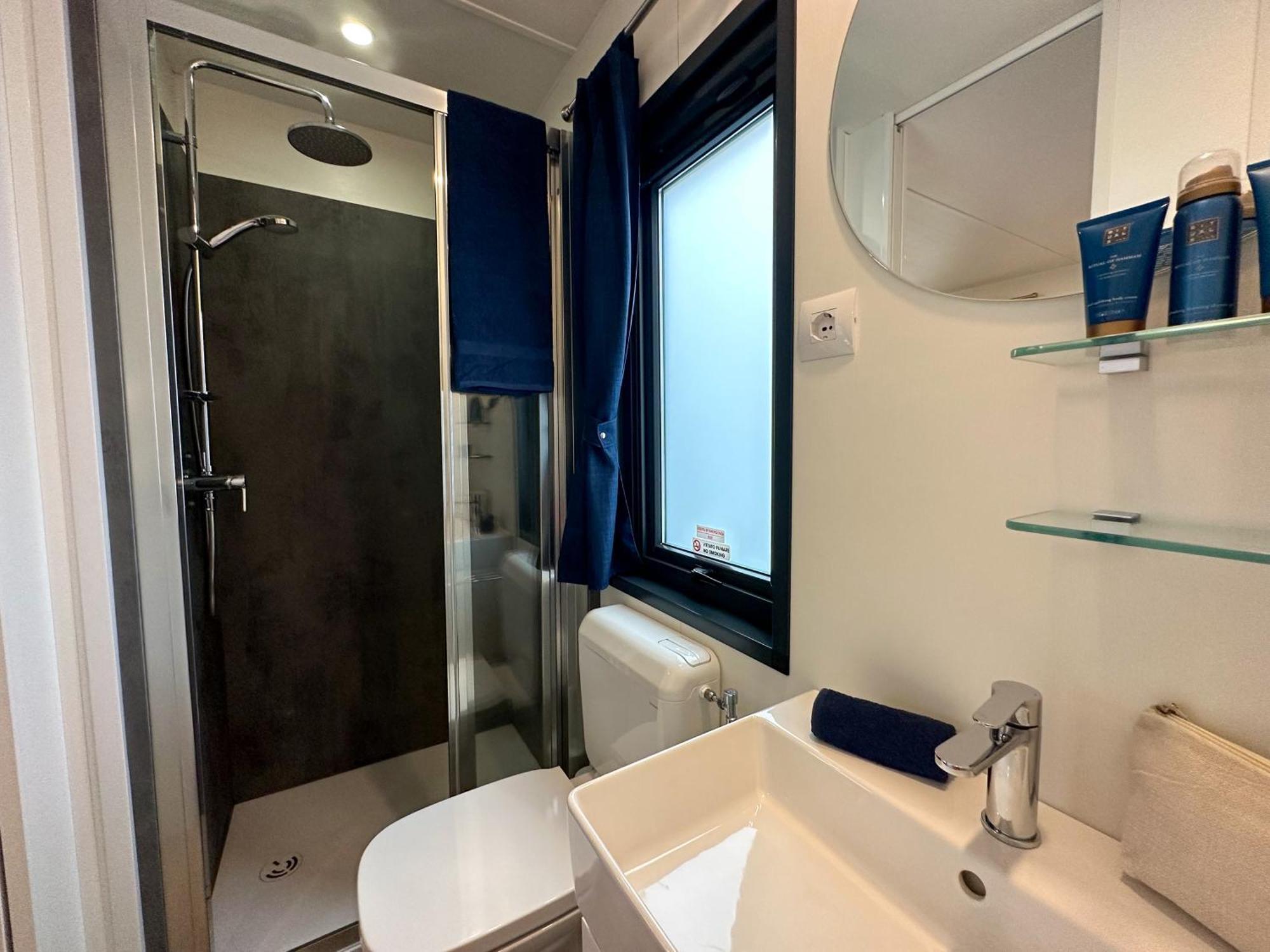Estivo Premium Deluxe Mobile Homes On Camping Malibu Beach ليدو دي يسولو المظهر الخارجي الصورة