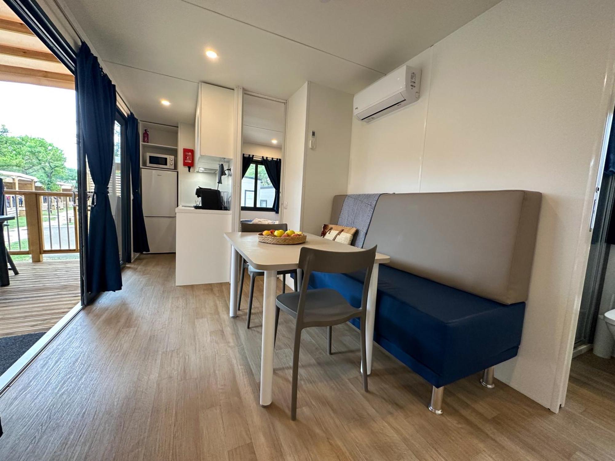Estivo Premium Deluxe Mobile Homes On Camping Malibu Beach ليدو دي يسولو المظهر الخارجي الصورة