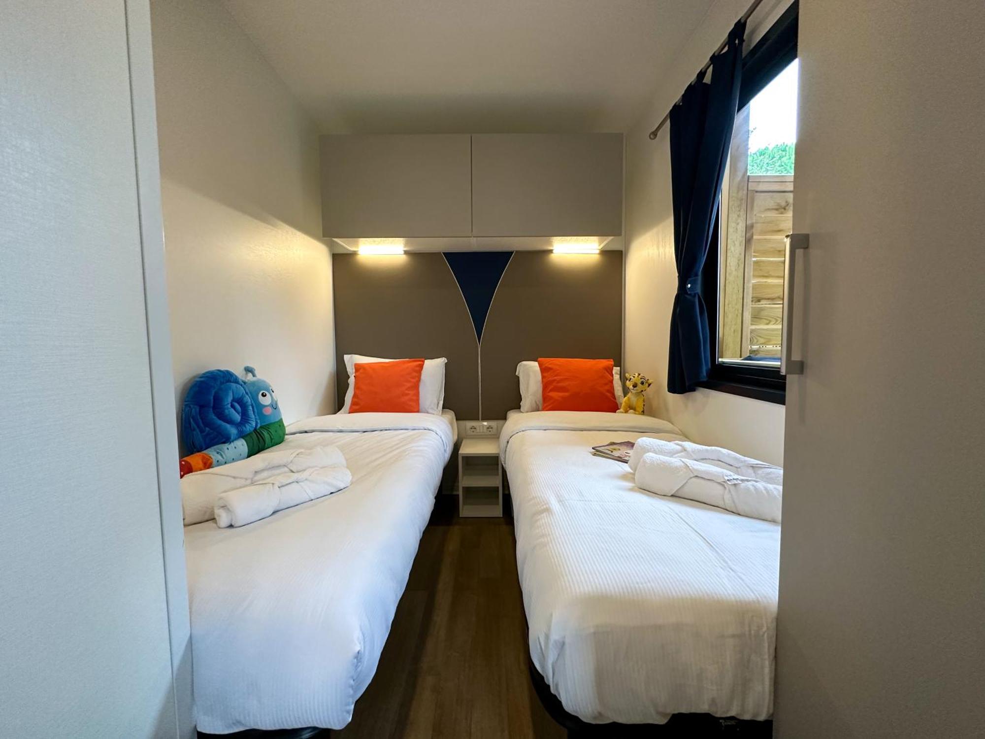 Estivo Premium Deluxe Mobile Homes On Camping Malibu Beach ليدو دي يسولو المظهر الخارجي الصورة