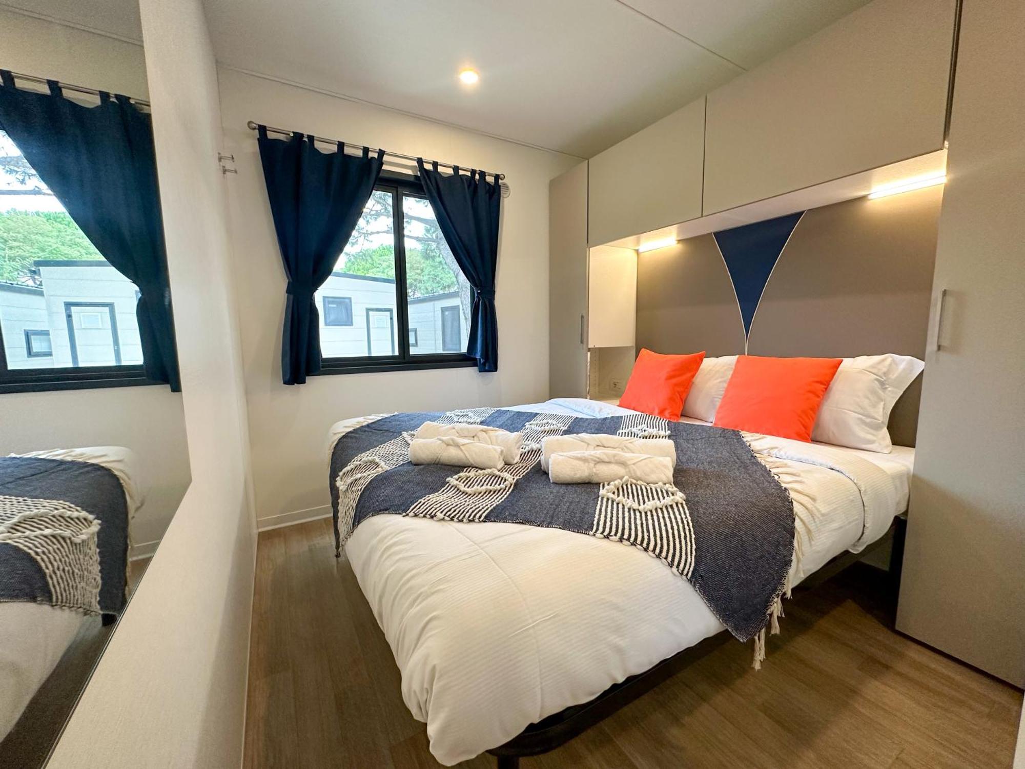 Estivo Premium Deluxe Mobile Homes On Camping Malibu Beach ليدو دي يسولو المظهر الخارجي الصورة