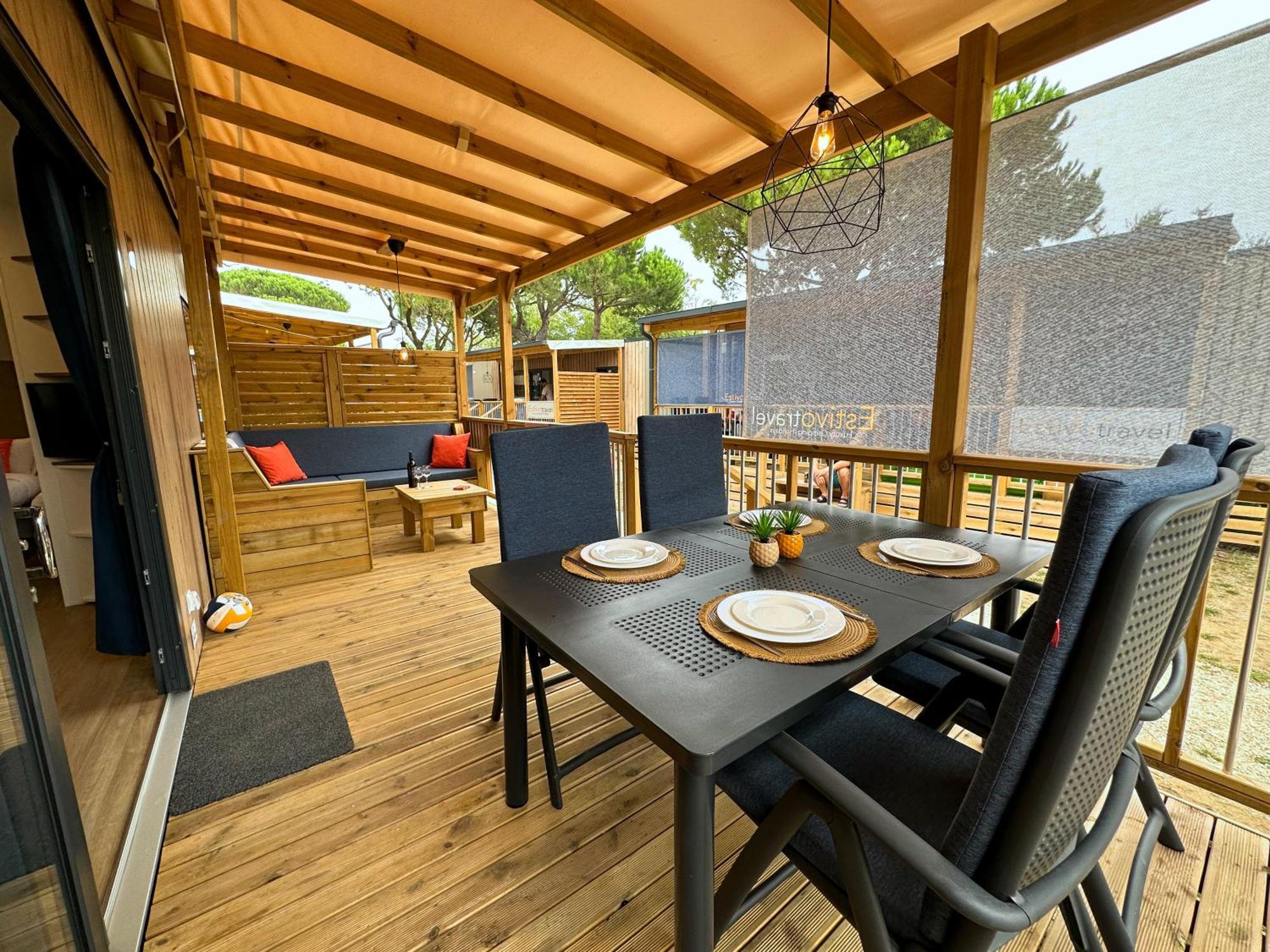 Estivo Premium Deluxe Mobile Homes On Camping Malibu Beach ليدو دي يسولو المظهر الخارجي الصورة