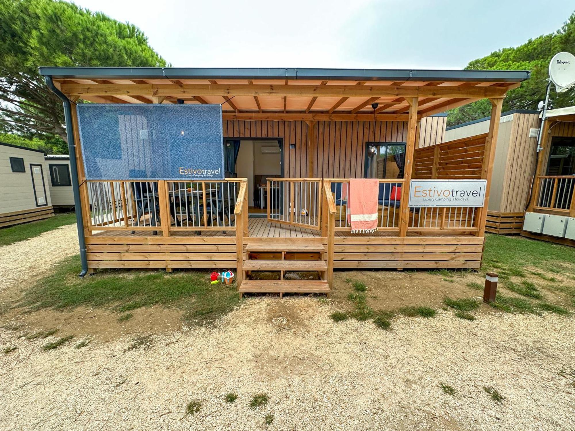 Estivo Premium Deluxe Mobile Homes On Camping Malibu Beach ليدو دي يسولو المظهر الخارجي الصورة